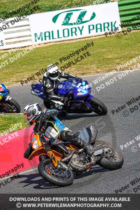 enduro digital images;event digital images;eventdigitalimages;mallory park;mallory park photographs;mallory park trackday;mallory park trackday photographs;no limits trackdays;peter wileman photography;racing digital images;trackday digital images;trackday photos